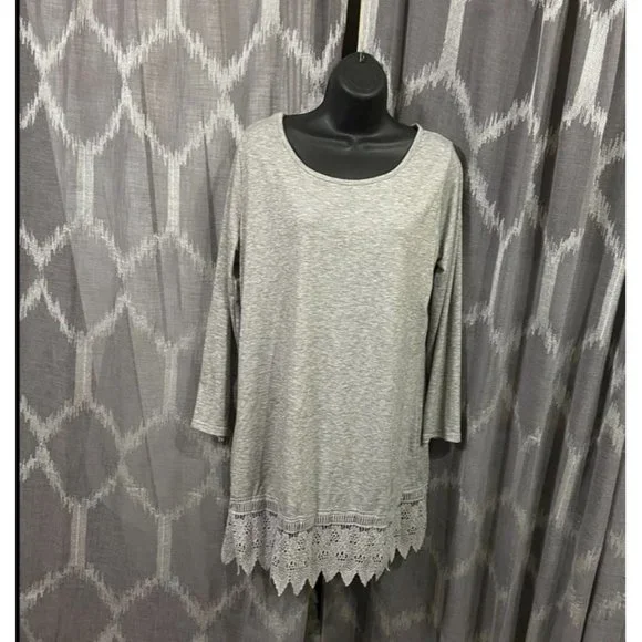 Dress shirt gray lace casul or maternity - Picture 3 of 7